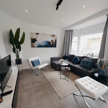 Seaside Living - Stella De Panne